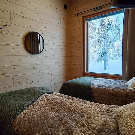 Peaceful With Hot Tub And Nature Views, Lakeside