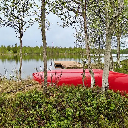 Peaceful With Hot Tub And Nature Views, Lakeside *