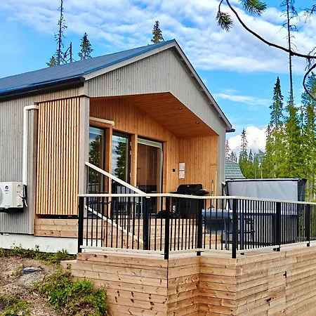 Peaceful With Hot Tub And Nature Views, Lakeside Ruka